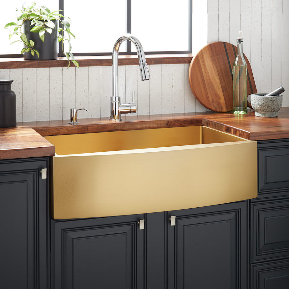 503318-36-single-bowl-farmhouse-sink-gold